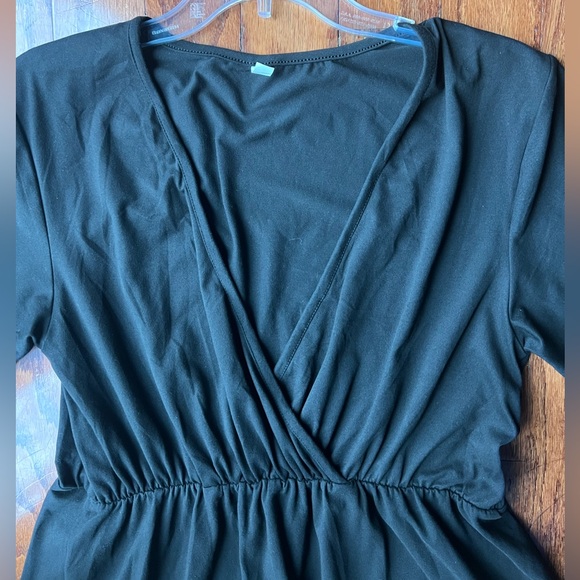 Chic Black Garment Size M - Picture 2 of 4